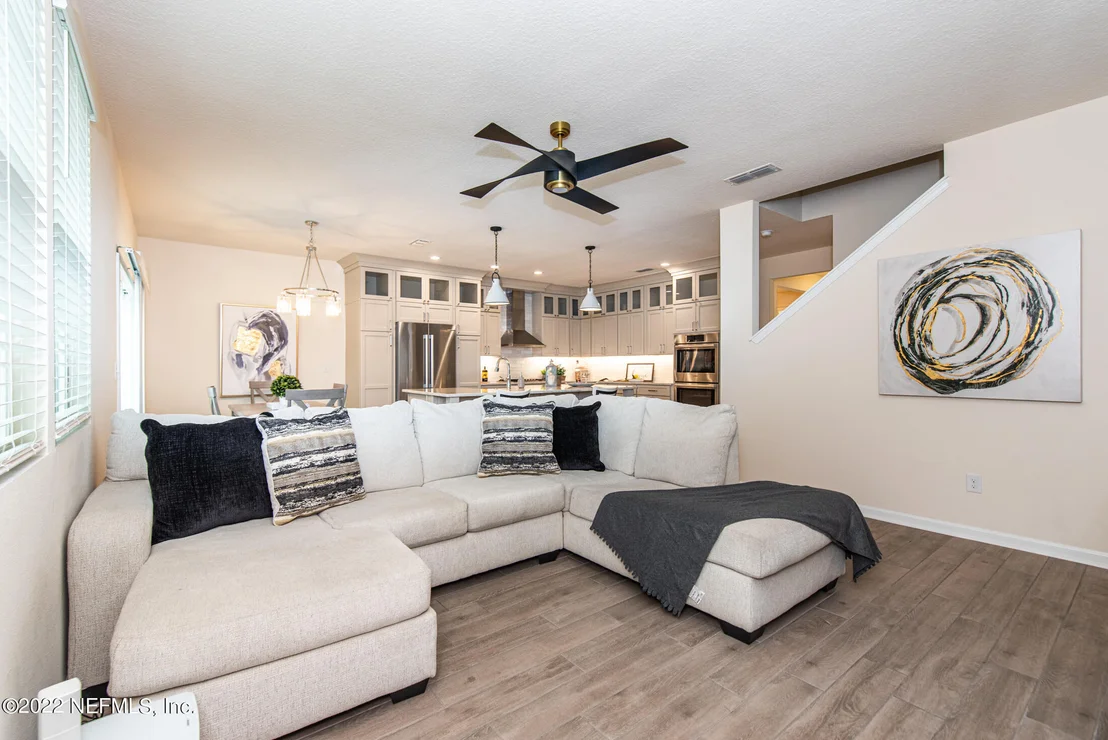 Photo of 237 CHASEWOOD Drive