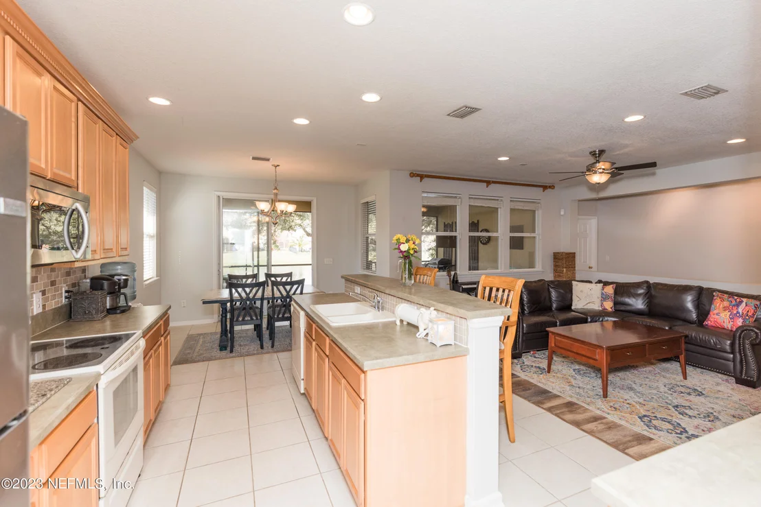 Photo of 451 BOSTWICK Circle