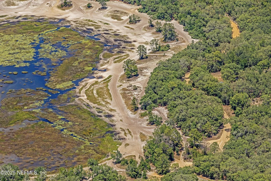 Photo of 120 LAKE LUCY