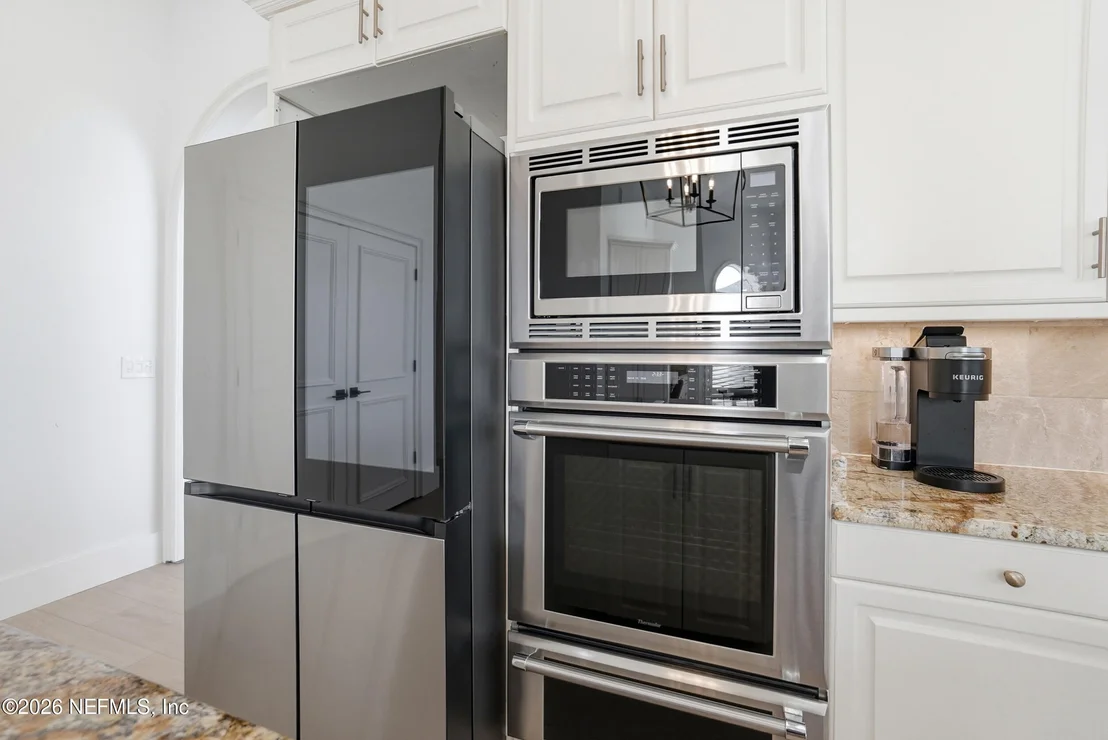 Photo of 531 LE MASTER Drive