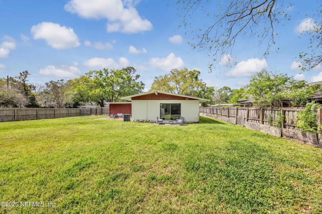 Photo of 1005 LAS ROBIDA Drive