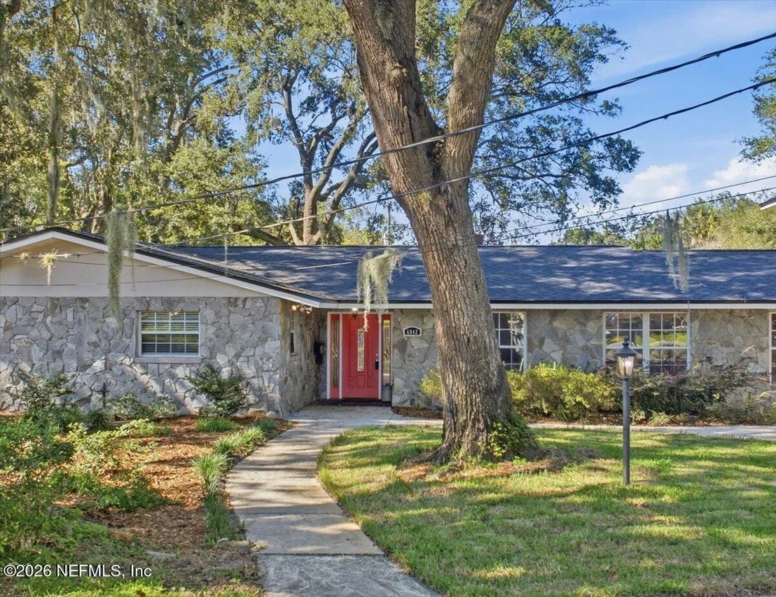 Photo of 6842 ESTRADA Road