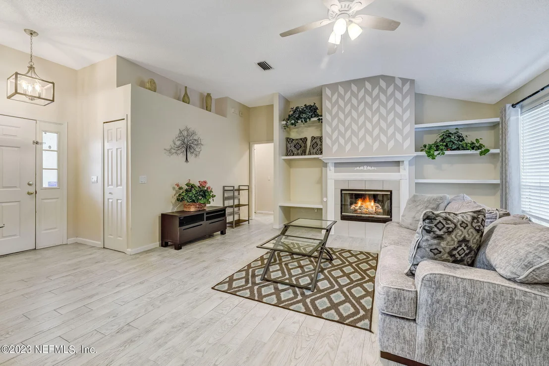 Photo of 691 TROWBRIDGE Drive