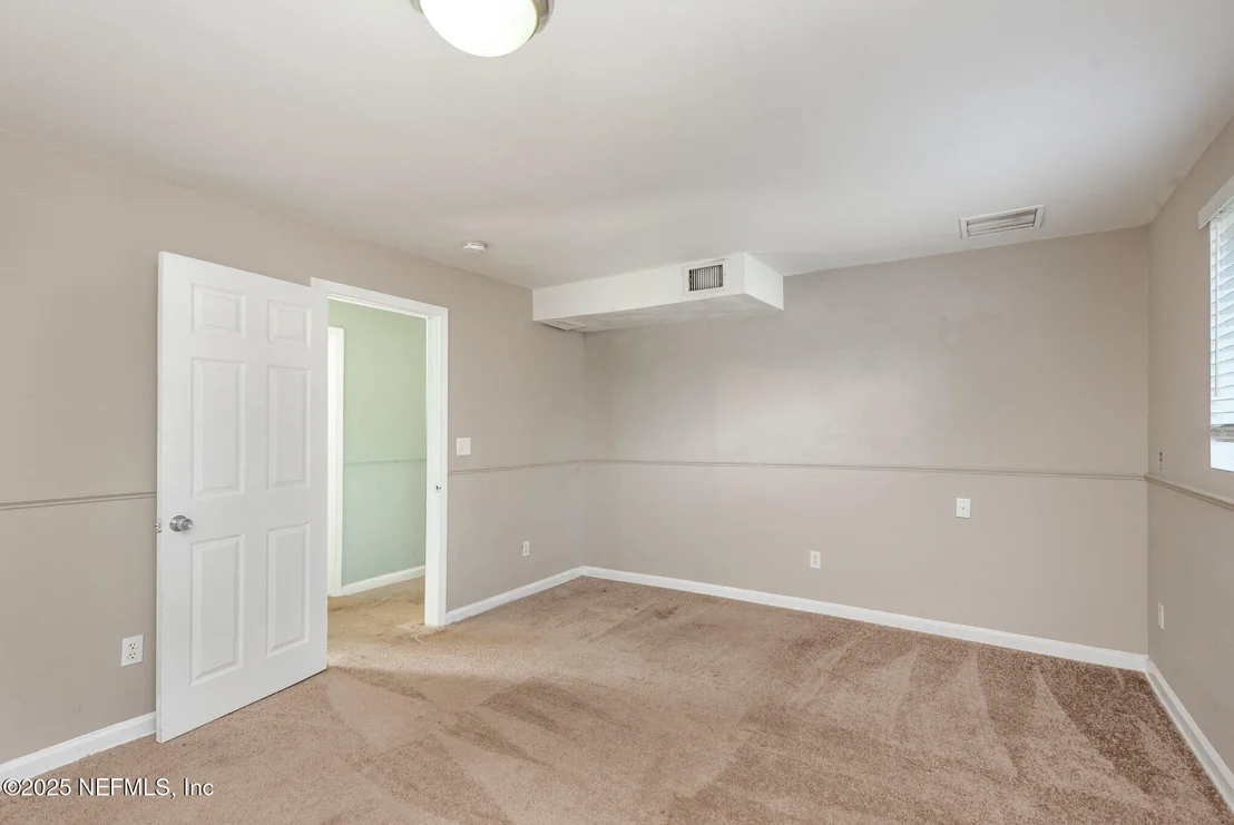 Photo of 5106 ROANOKE Boulevard