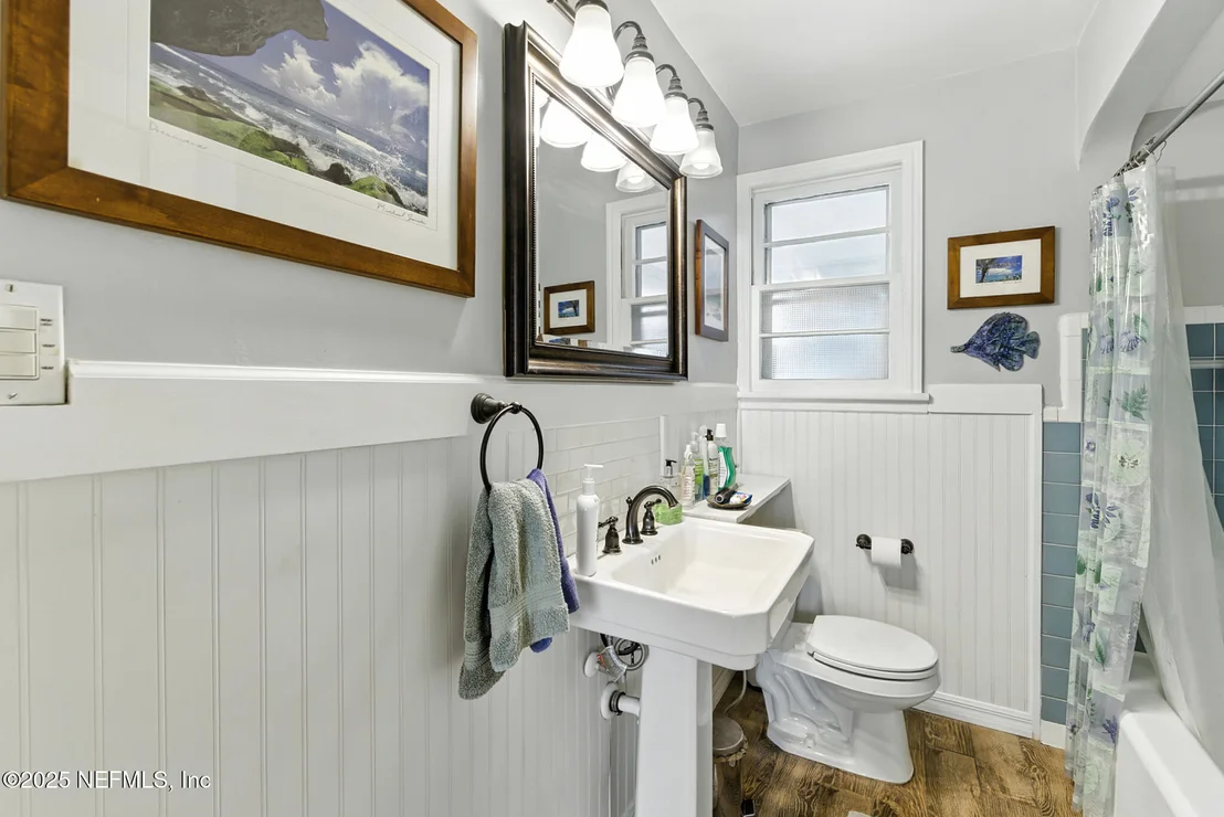 Photo of 1518 PARRISH Place