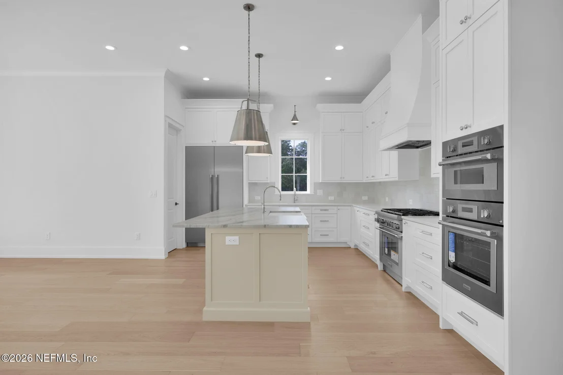 Photo of 605 SHELL RIDGE Lane