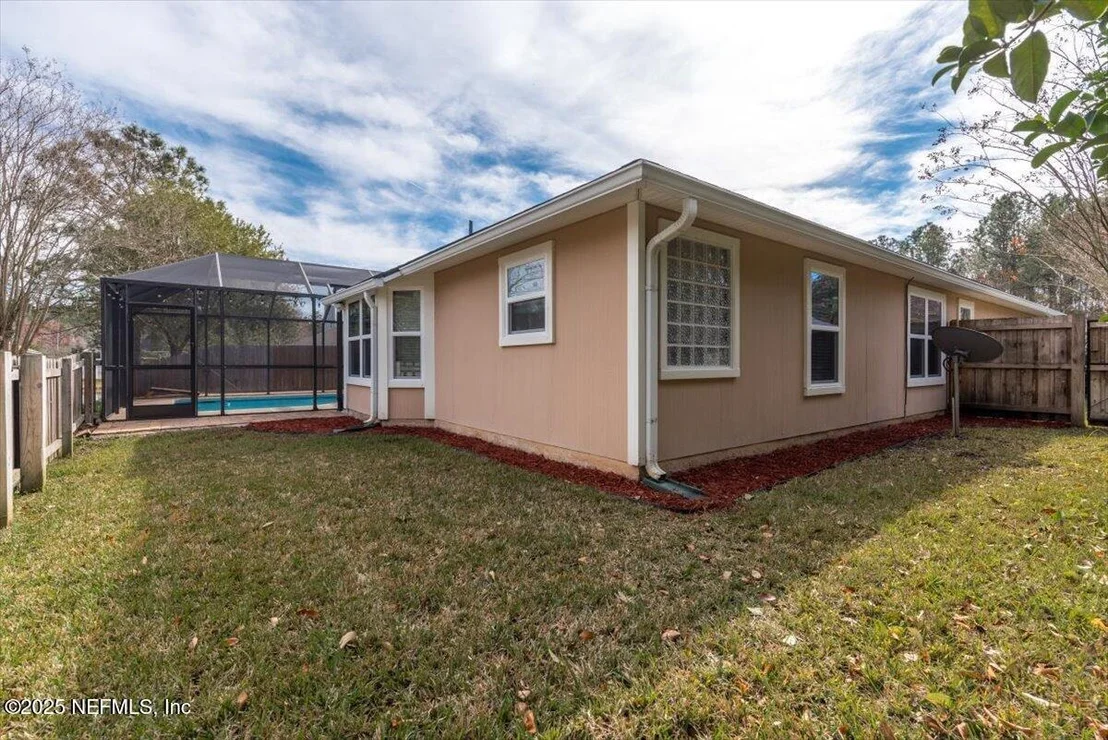 Photo of 184 SOUTHLAKE Drive