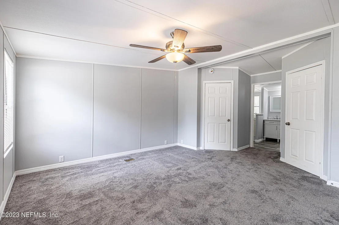 Photo of 8377 STATE ROAD 100
