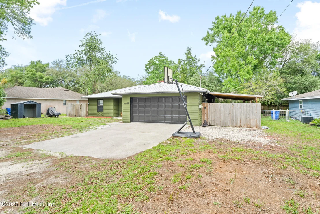 Photo of 111 SWALLOW Road