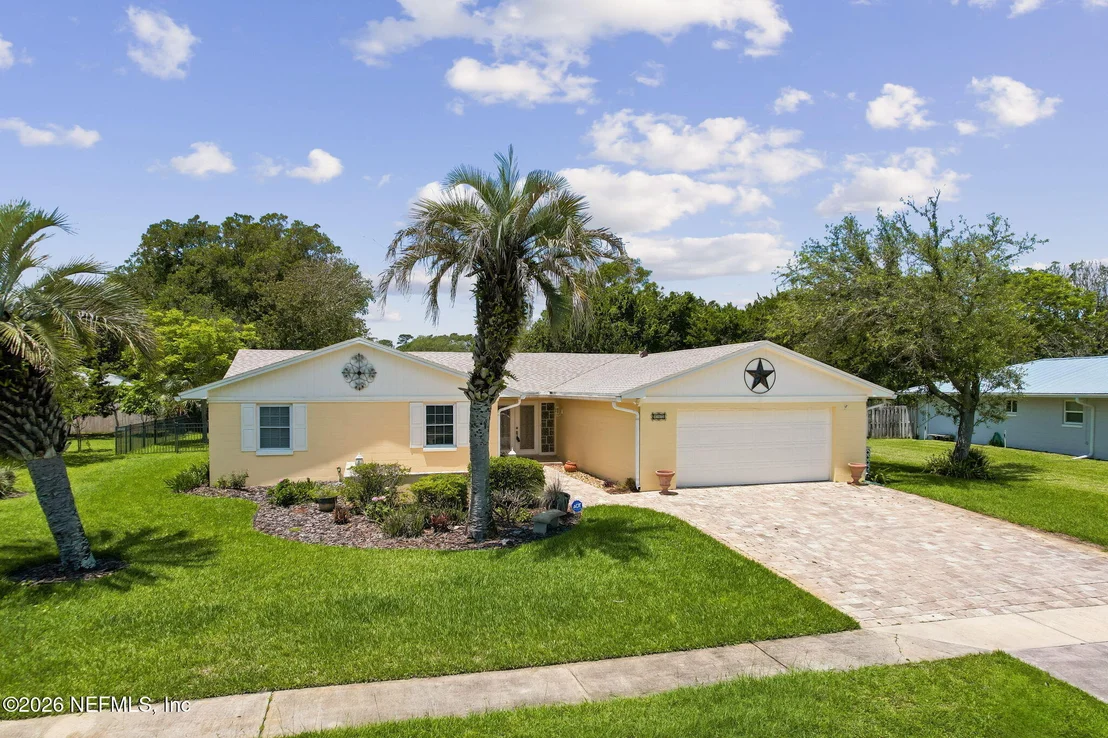 Photo of 995 ALCALA Drive