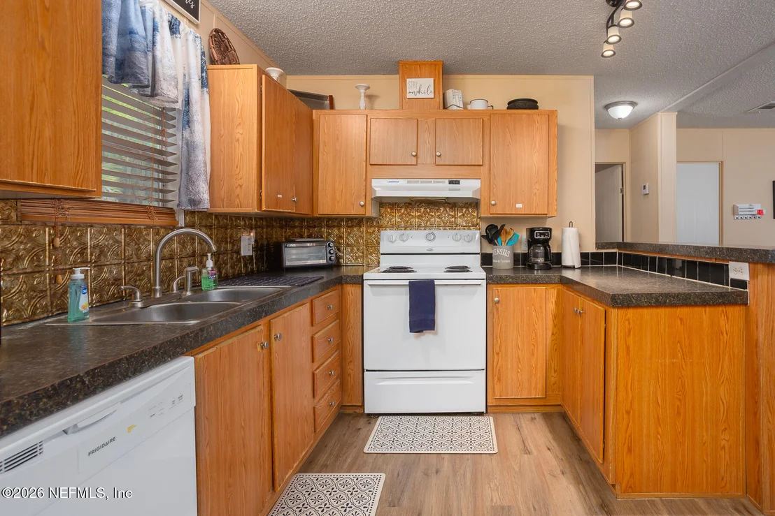 Photo of 300 7TH Avenue