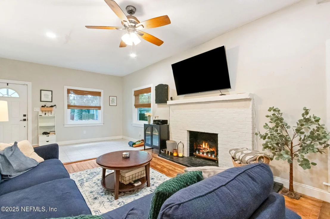 Photo of 1028 CONGLETON Terrace
