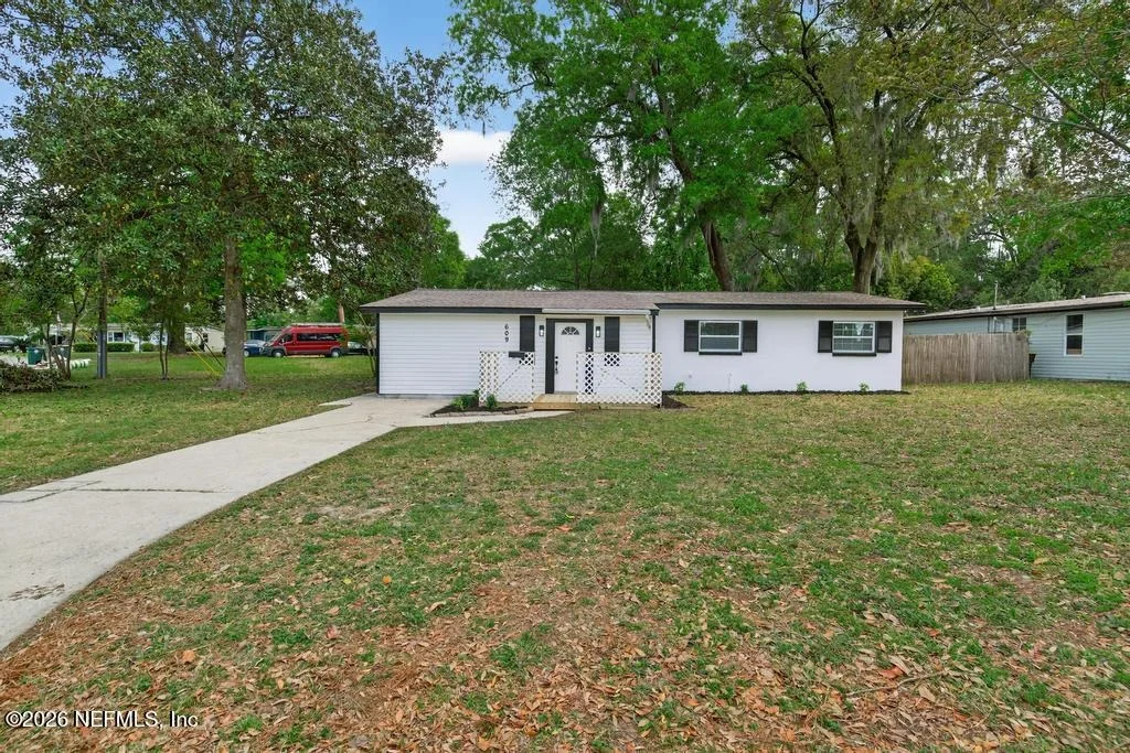 Photo of 609 WREN Road