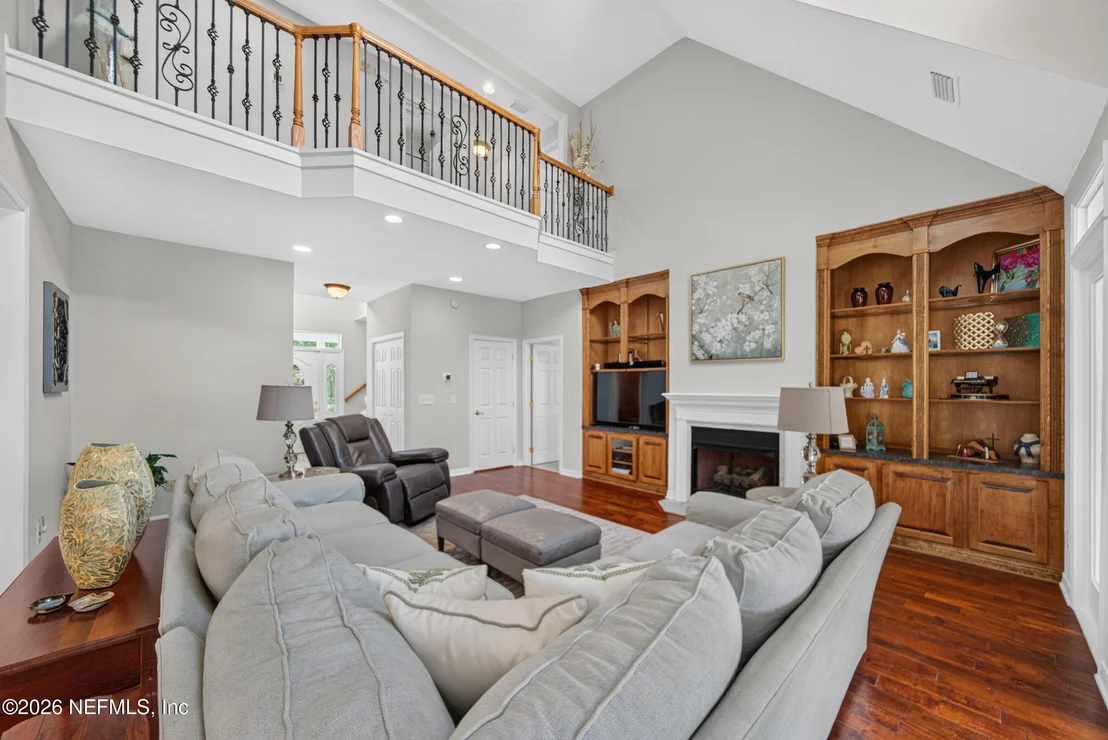 Photo of 1045 CEDAR BAY Road