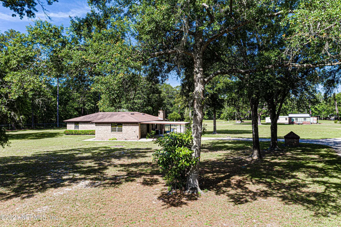 Photo of 1340 STARLING Road