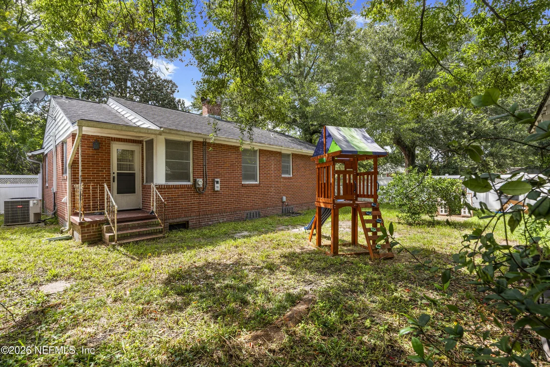 Photo of 1603 PARRISH Place