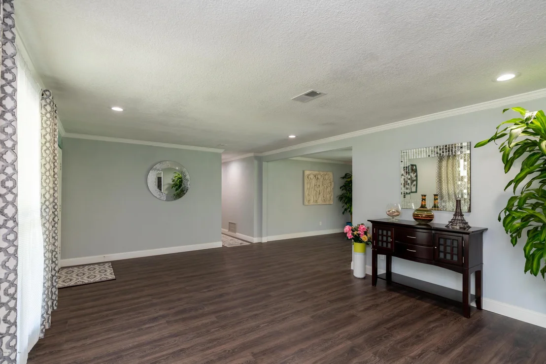 Photo of 3345 PICADILLY Lane