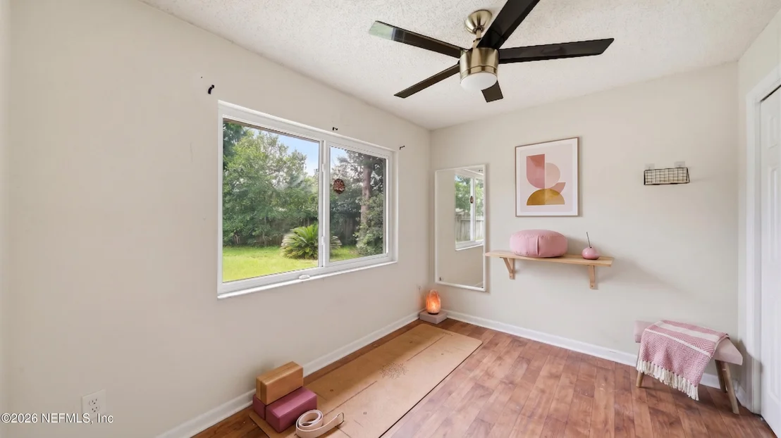 Photo of 329 PALOS Court