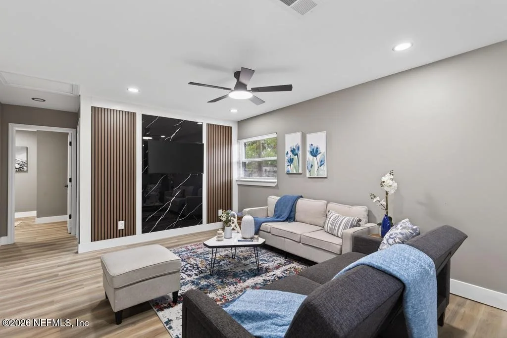 Photo of 609 WREN Road