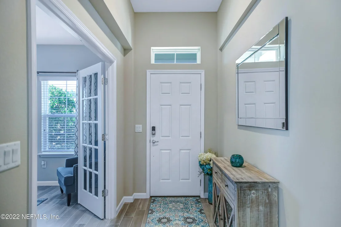 Photo of 283 GLORIETA Drive