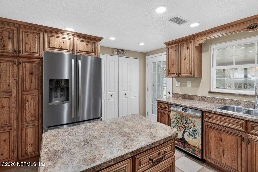 Photo of 121 DAREN Drive