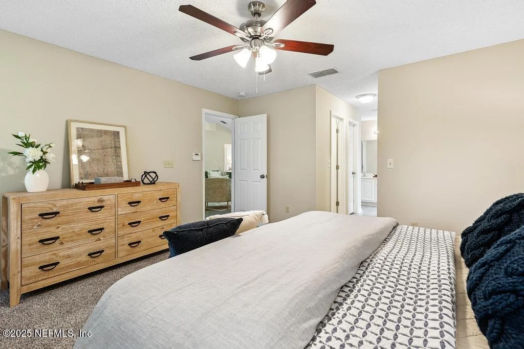 Photo of 1946 COLDFIELD Drive W