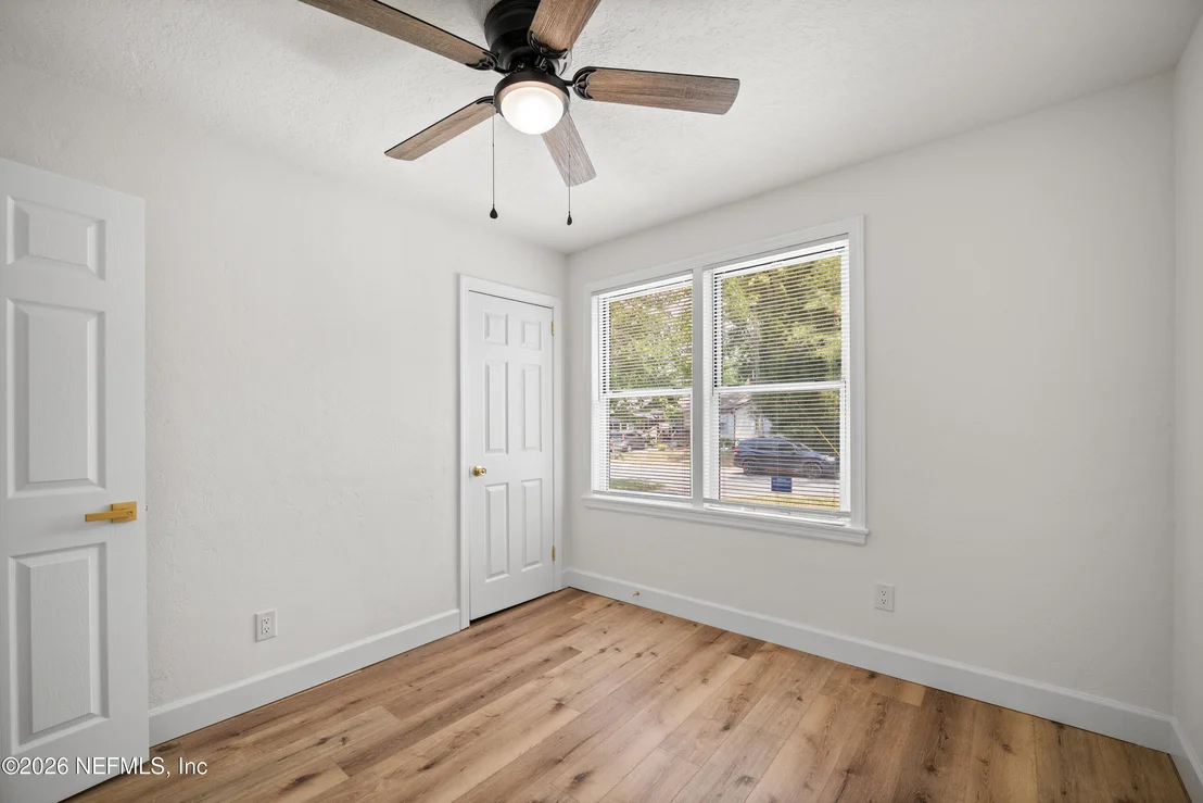 Photo of 4560 CRESCENT Street