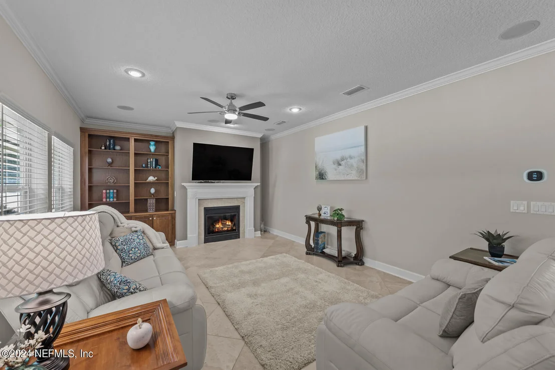 Photo of 712 CANDLEBARK Drive