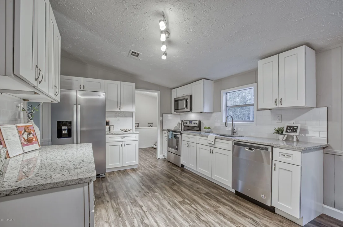 Photo of 2215 EAGLES HAMMOCK Boulevard