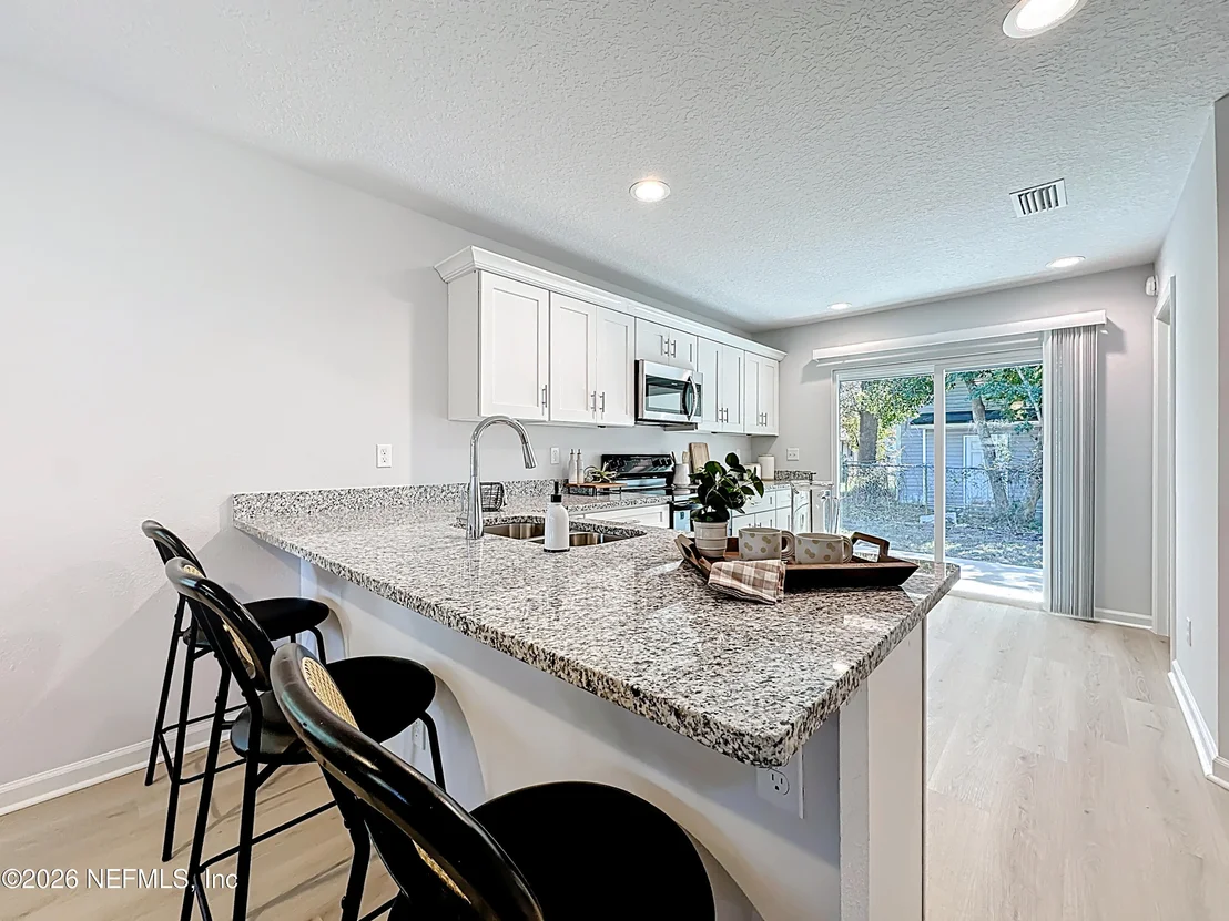 Photo of 3127 DIGNAN Street