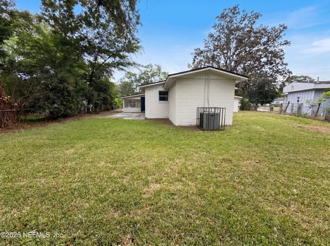 Photo of 7361 PROXIMA Road