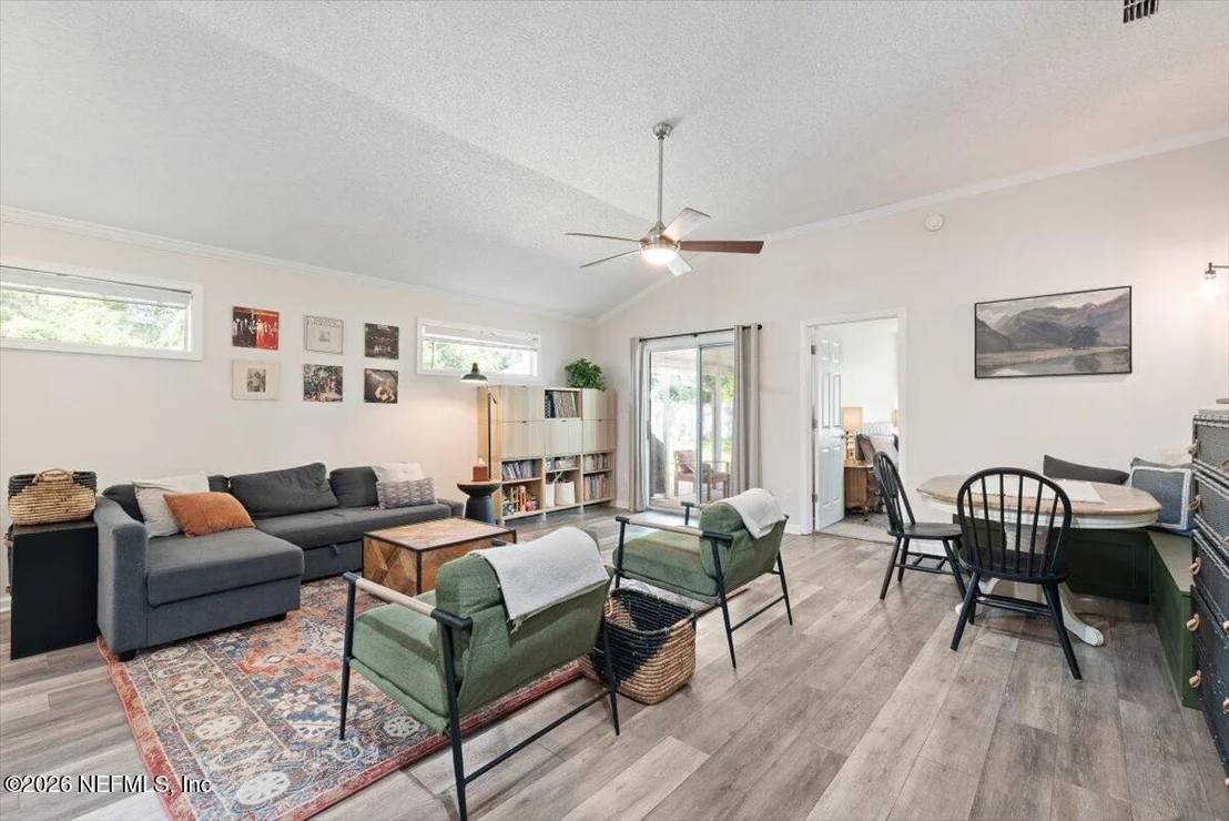 Photo of 7611 LEAFY FOREST Way