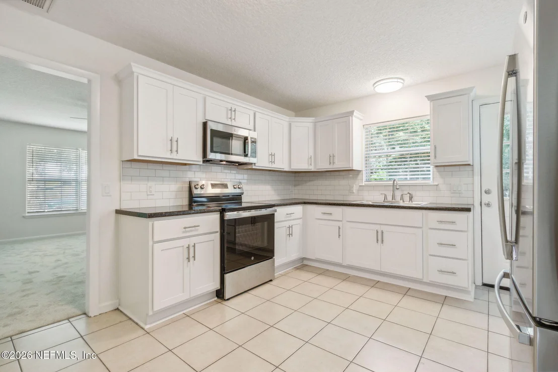 Photo of 423 SOUTH Boulevard
