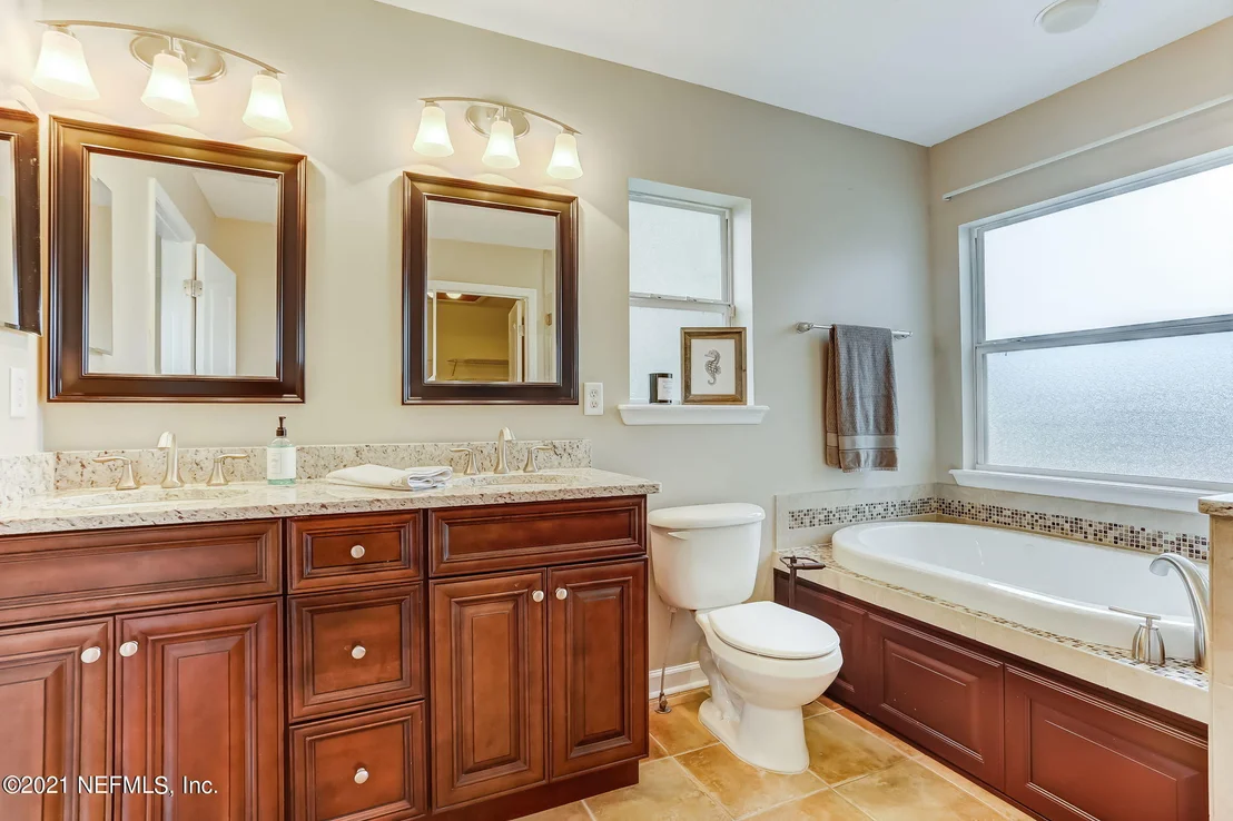 Photo of 1016 DUNSTABLE Lane