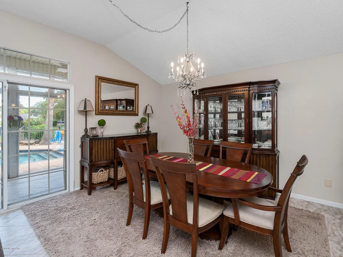 Photo of 3927 DANFORTH Drive W