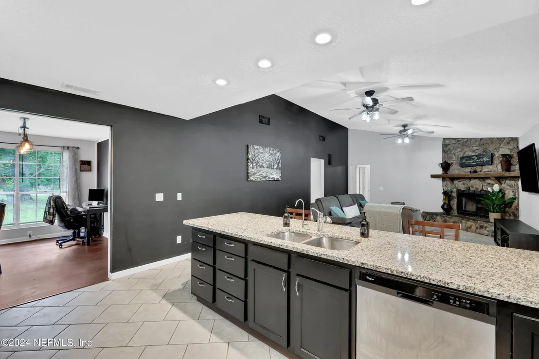 Photo of 803 NORTHFORK Road
