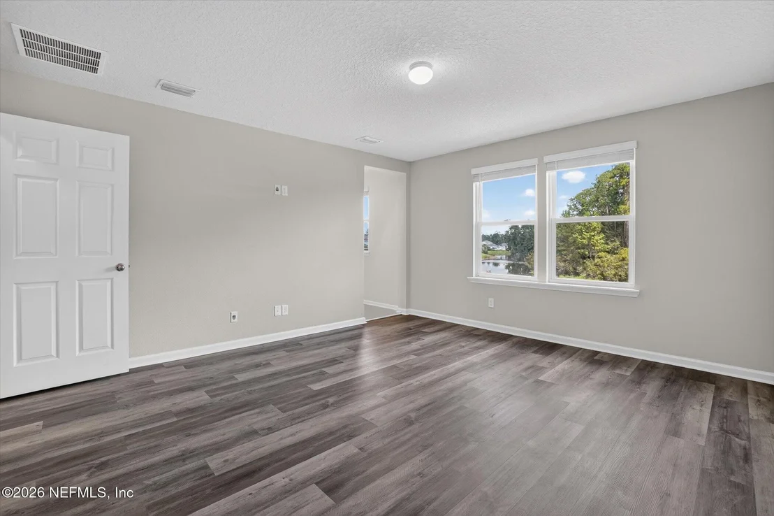 Photo of 4564 PINE RIDGE Parkway