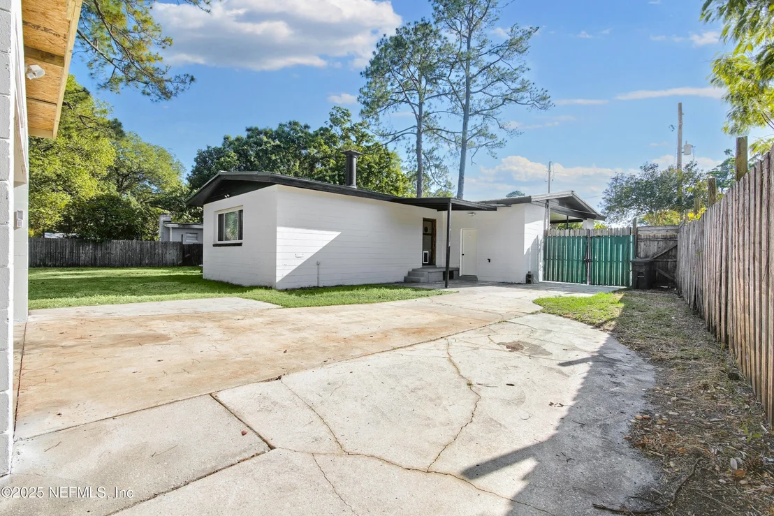 Photo of 2123 SAUL Drive