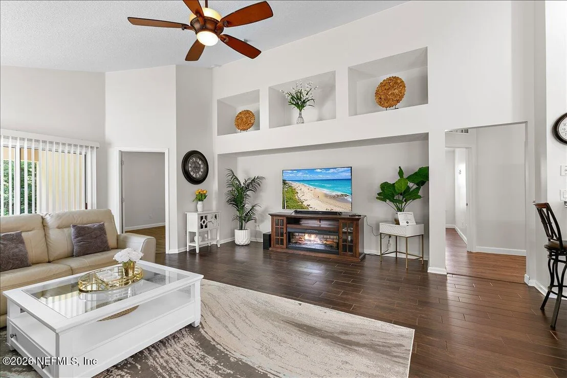 Photo of 5888 WIND CAVE Lane
