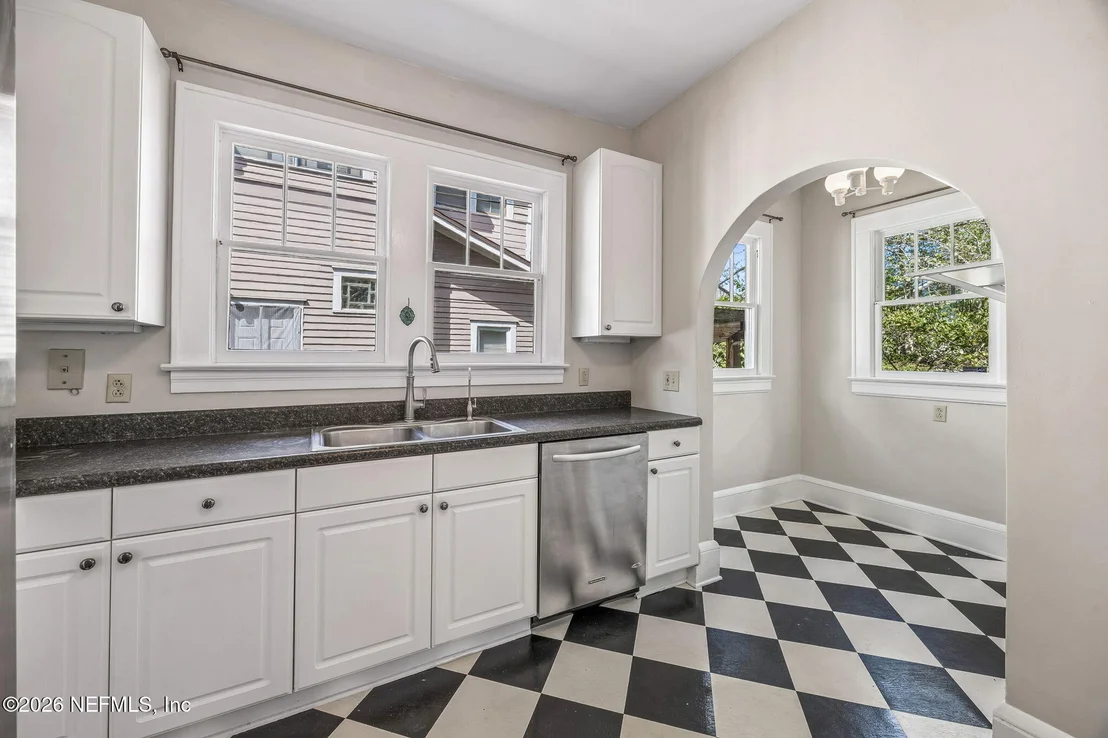 Photo of 2157 ERNEST Street