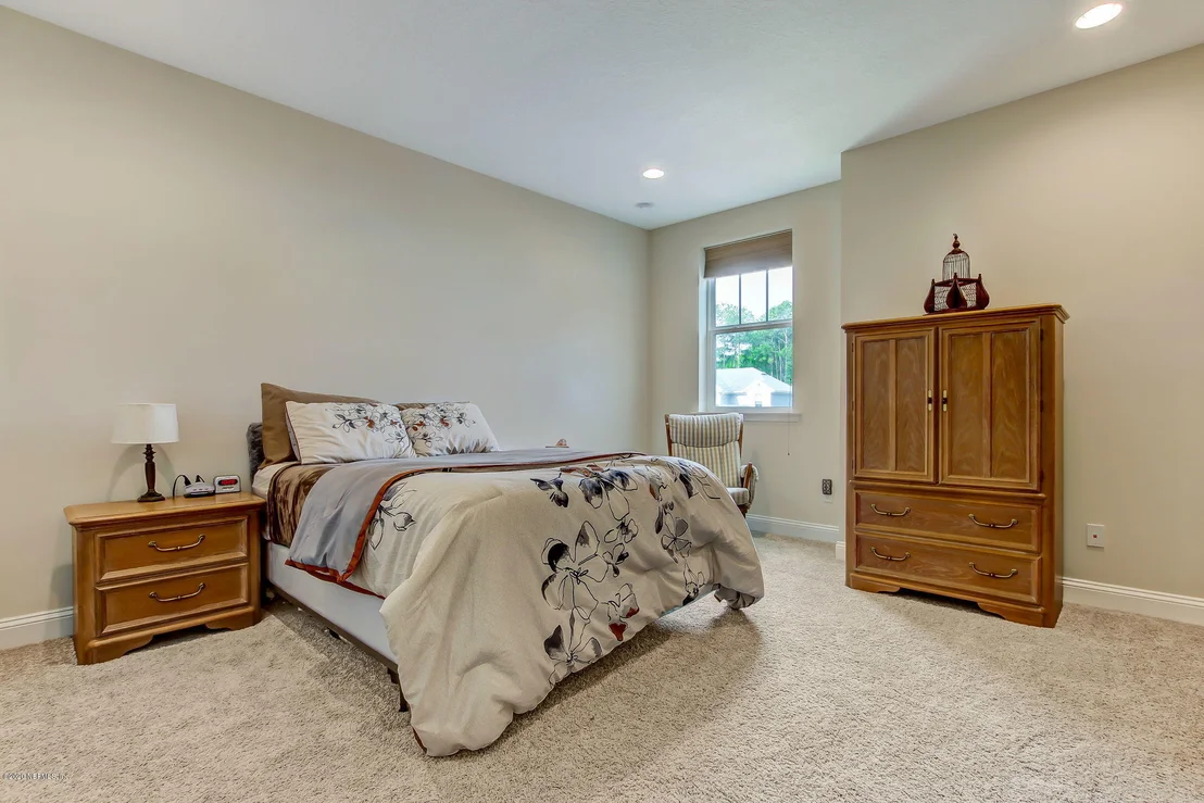 Photo of 386 OUTLOOK Drive