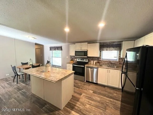 Photo of 10305 ZIGLER Avenue