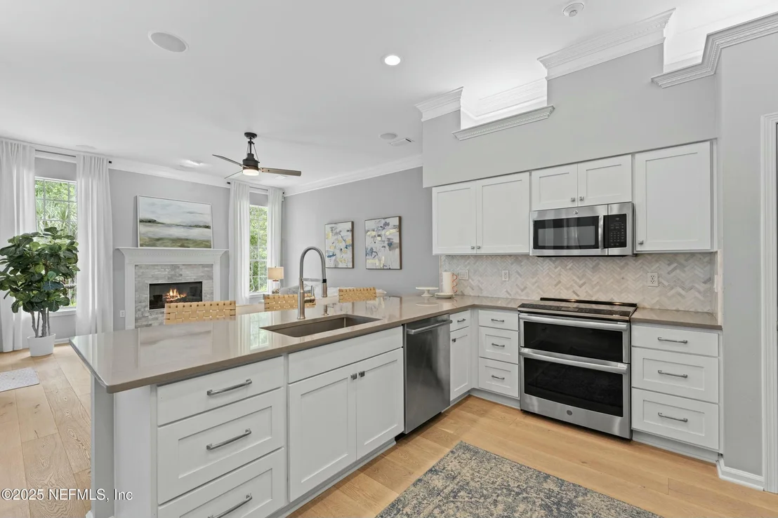 Photo of 140 BEAR PEN Road