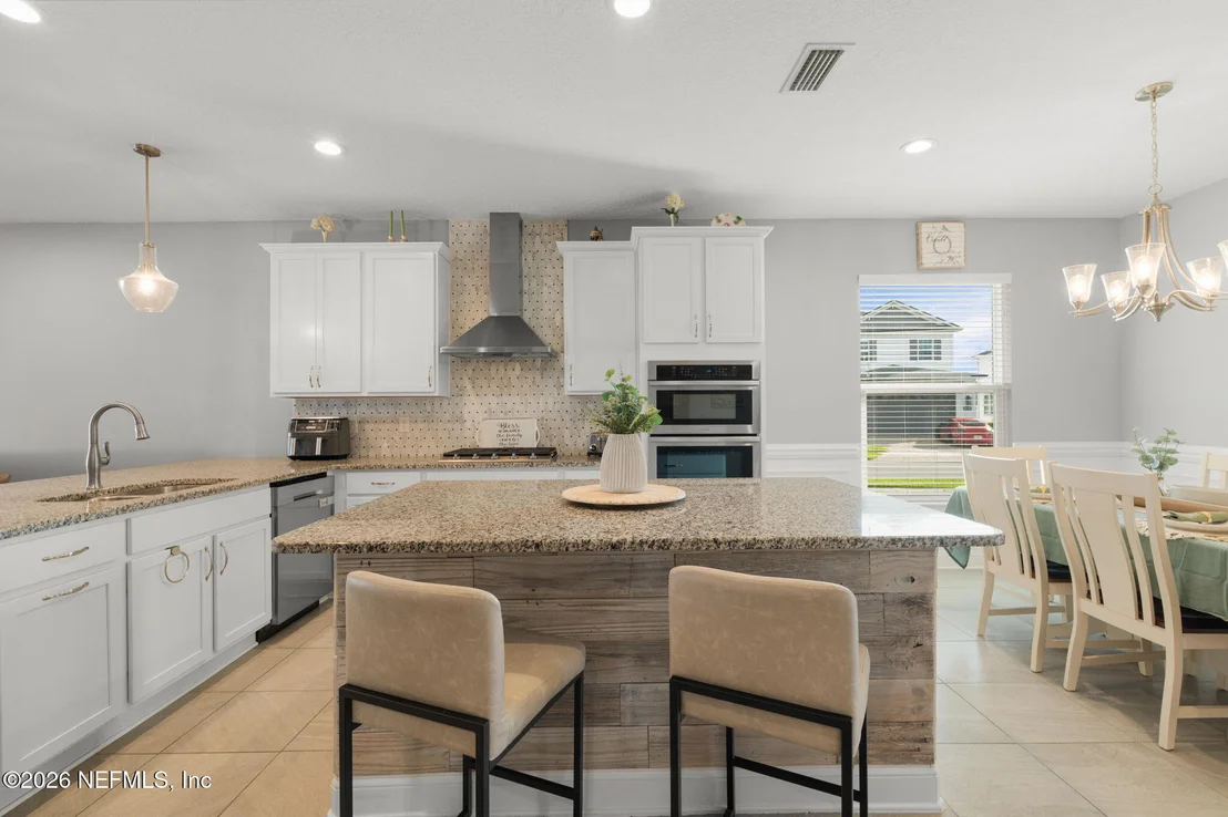 Photo of 18 TARBERT Lane