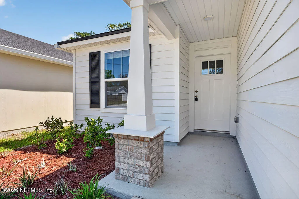 Photo of 829 JACKSON Road