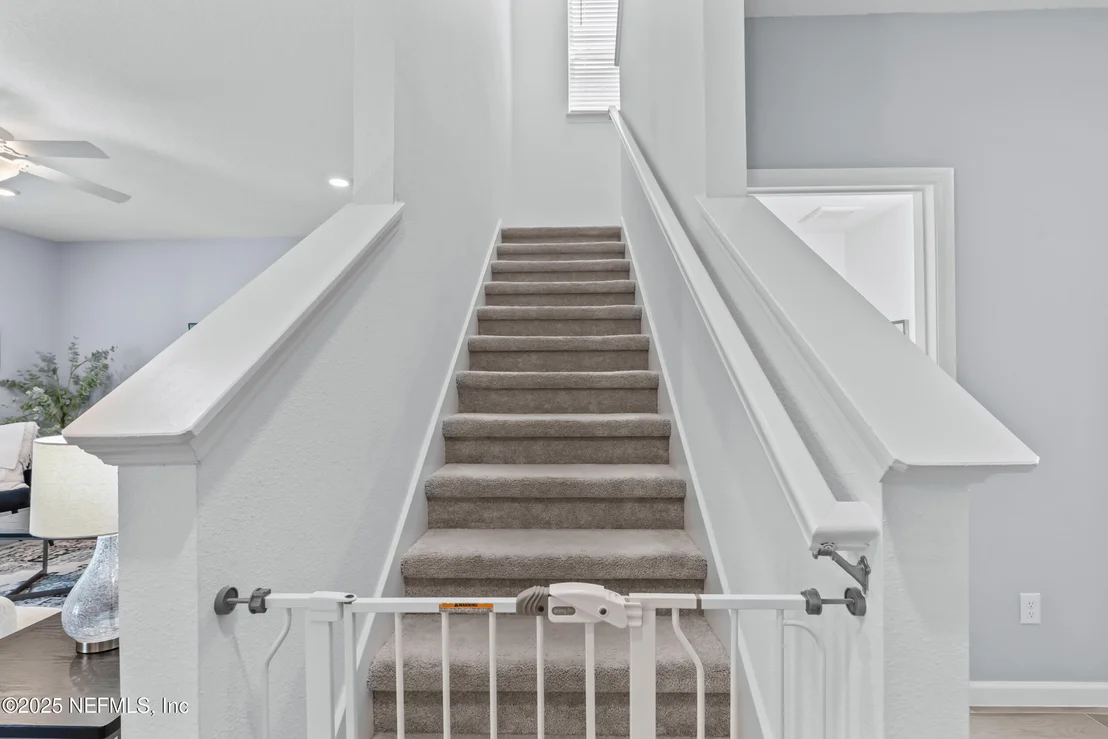 Photo of 9852 LOVAGE Lane