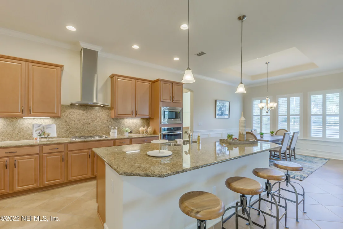 Photo of 276 MANOR Lane