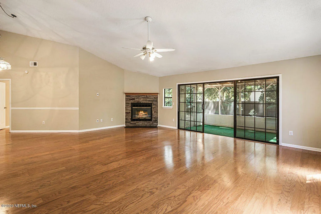 Photo of 4866 TRUMBULL Place