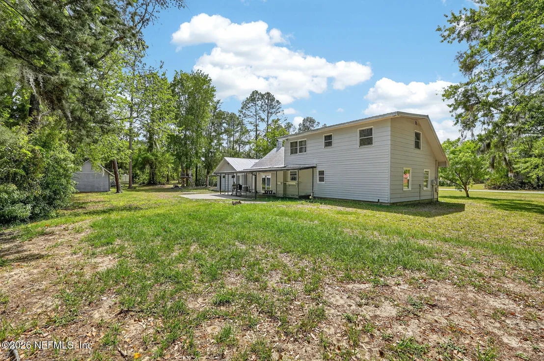 Photo of 116 ROUND LAKE Circle