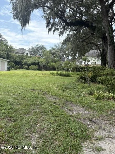 Photo of 1410 REDBUD Lane